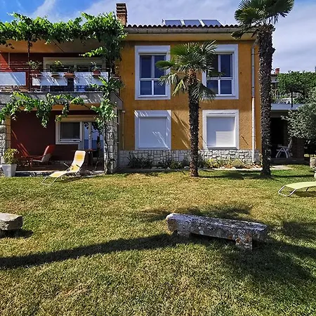 Nea By Locap Group דירה