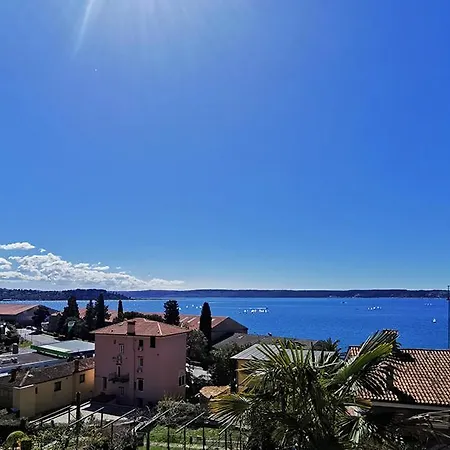 Nea Apartament *